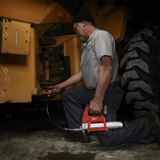 Milwaukee M12 Cordless Grease Gun Kit