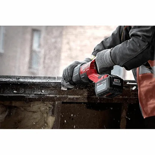 Milwaukee M18 FUEL SUPER SAWZALLâ€šÂ® 3.75" Reciprocating Saw Kit
