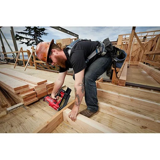 Milwaukee M18 Fuel 21 Degree Framing Nailer