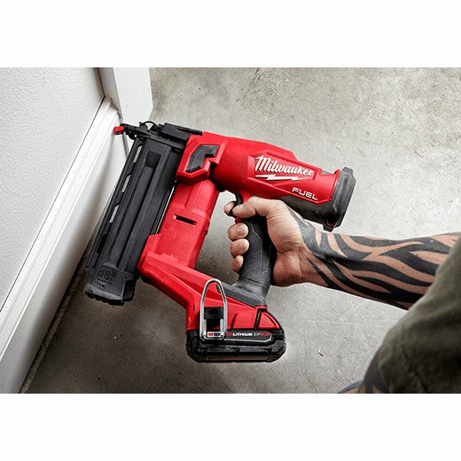 Milwaukee M18 Fuel 18 Gauge Brad Nailer Kit