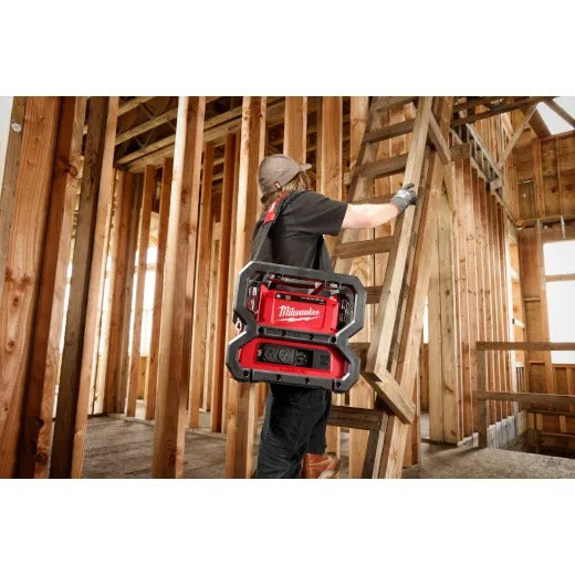 Milwaukee M18 Carry-On 3600W/1800W Power Supply