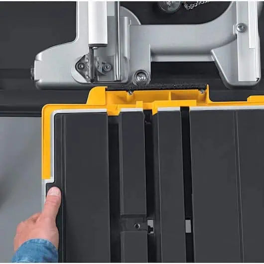 DeWalt 10" Wet Tile Saw