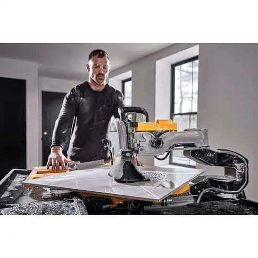 DeWalt 10" High Capacity Wet Tile Saw with Stand