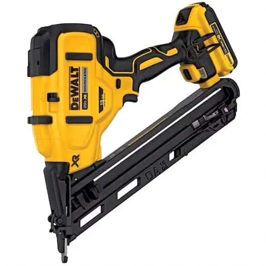 DeWalt 20V MAX* XR‚® 15 Gauge Cordless Angled Finish Nailer Kit