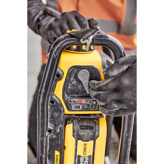 DeWalt POWERSHIFT™ Vibrator Kit