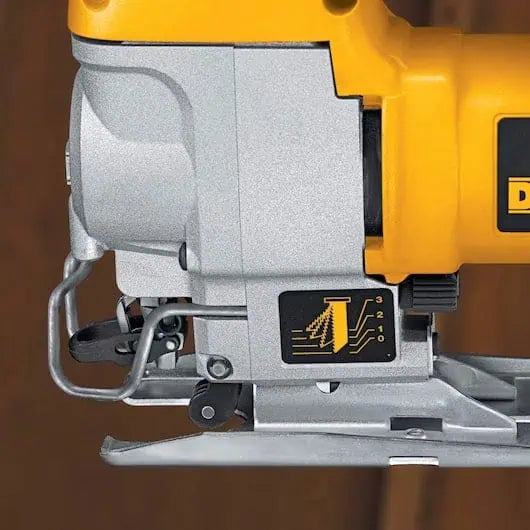 DeWalt 5.5 Amp Electric Variable Speed Jig Saw